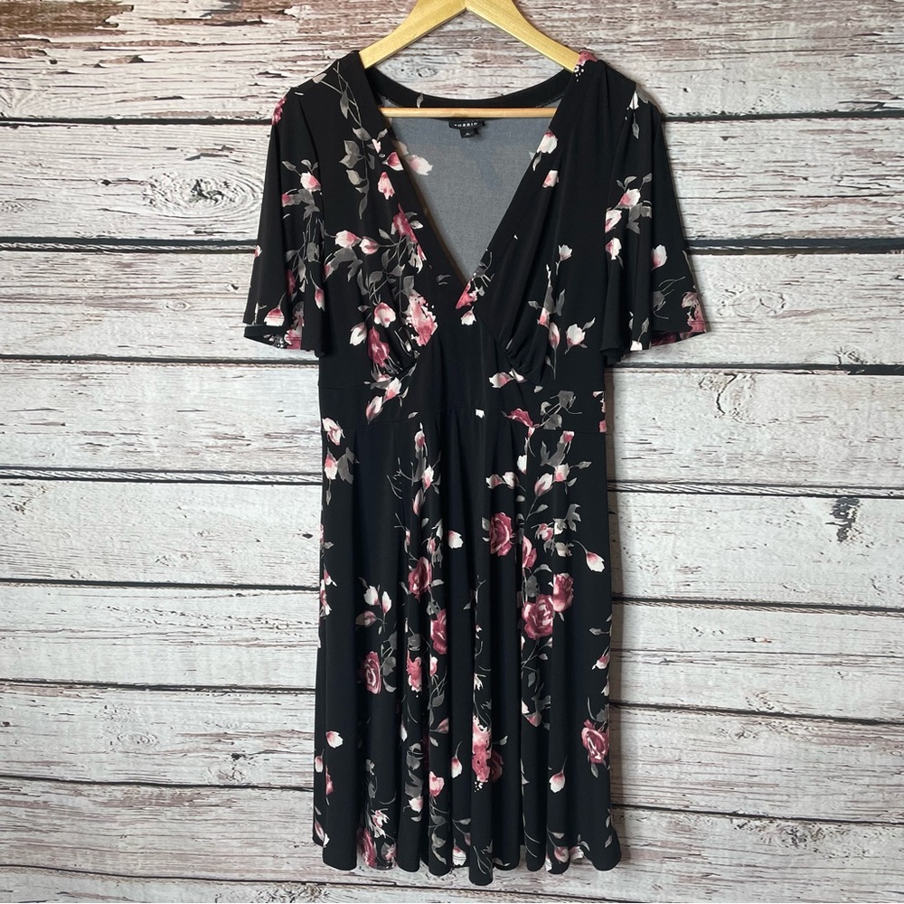 Torrid 0X | Large | 12 Black Floral Jersey Knit Skater Dress Flutter Sleeves